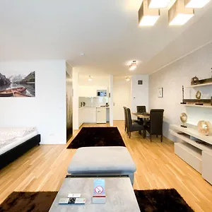 Apartment International, Wien