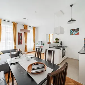 Apartment 15 C&j's, Wien